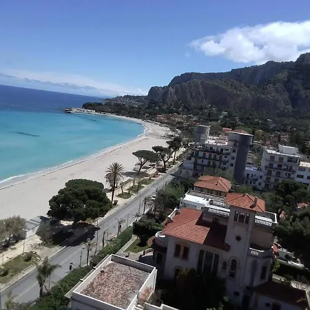 Prázdninový dům Azzurra Beachfront Mondello -